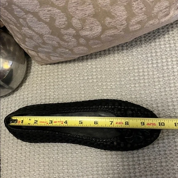 BCBGMaxAzria Black Woven Leather Textured Floral Applique Slip On Flats - Picture 14 of 16